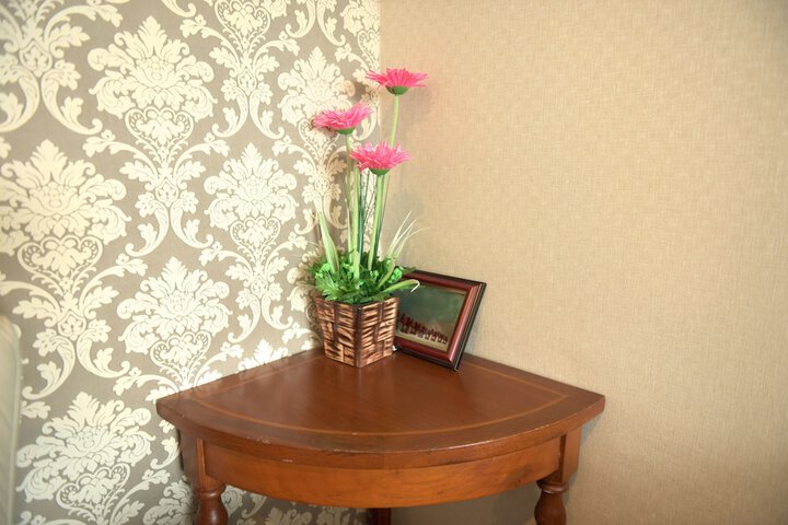 Room 17 of 294