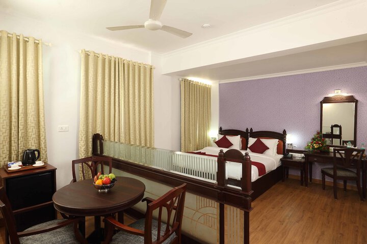 Room 5 of 24