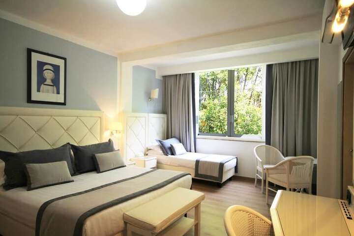 Room 14 of 43