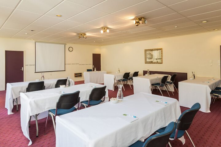 Business Center 64 of 67