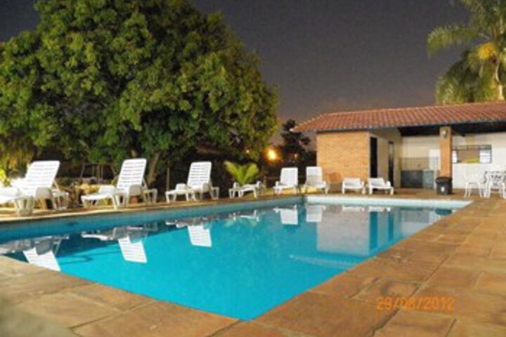 Pool 31 of 37