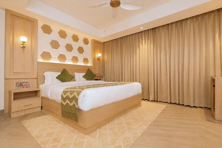 Room 10 of 29