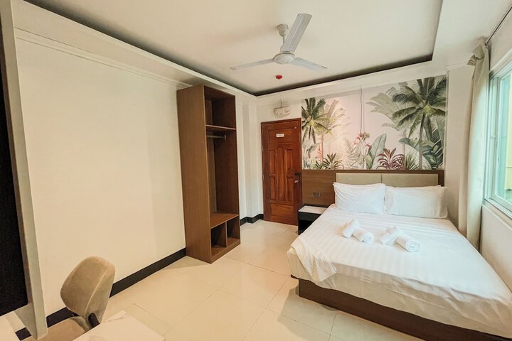 Room 7 of 30