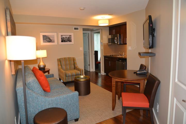 Room 15 of 36
