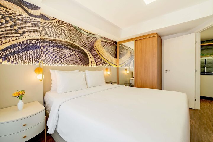 Room 10 of 94