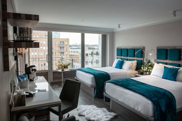 1 King Bed (6 of 6)