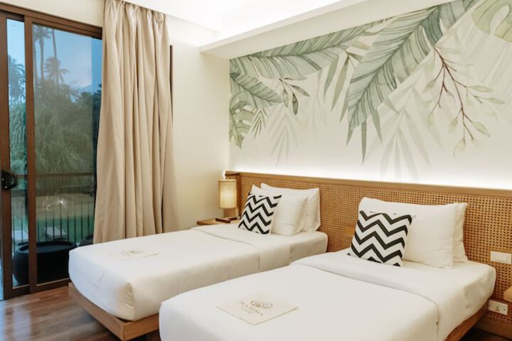 Room 2 of 11