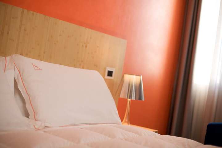 Room 4 of 69