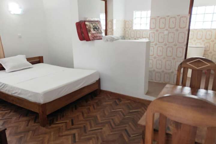 Room 14 of 14