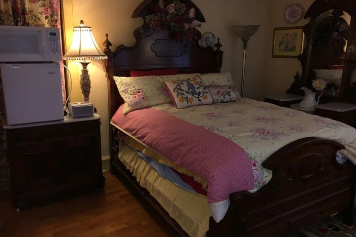 Room 3 of 24