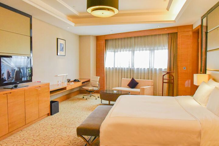 Room 13 of 110