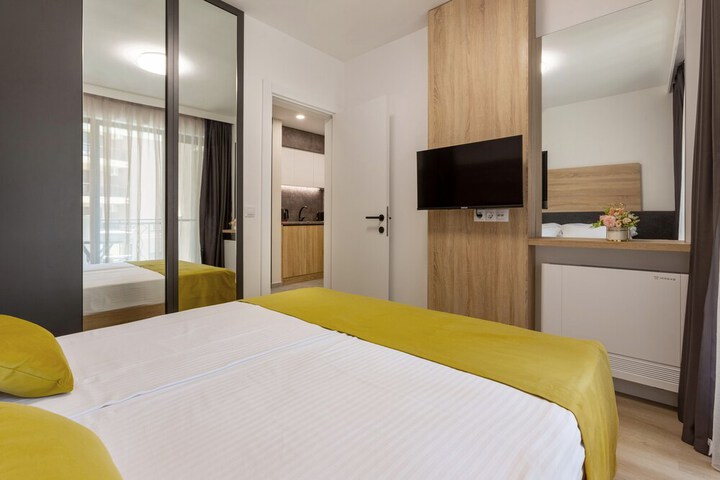 Room 16 of 78