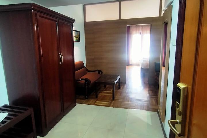 Room 20 of 165