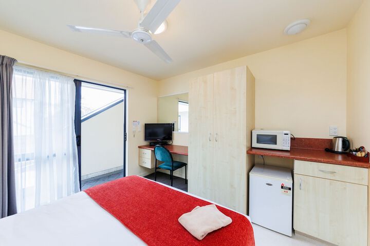 Room 20 of 54