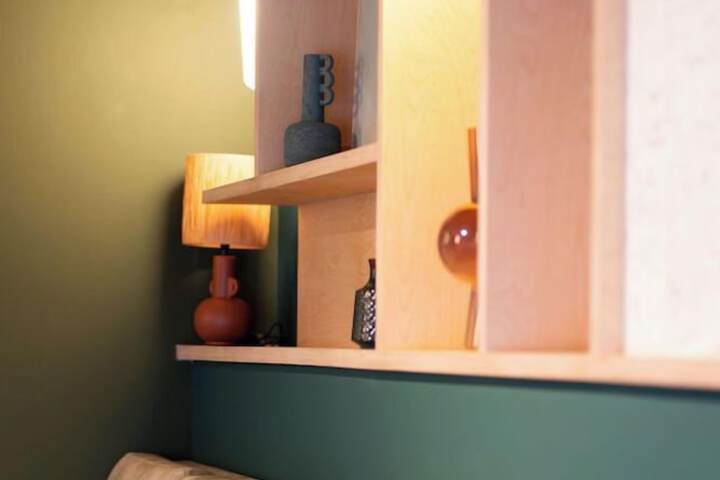 Room 35 of 100