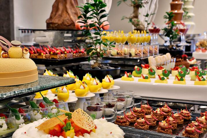 Breakfast/Coffee Service 95 of 151