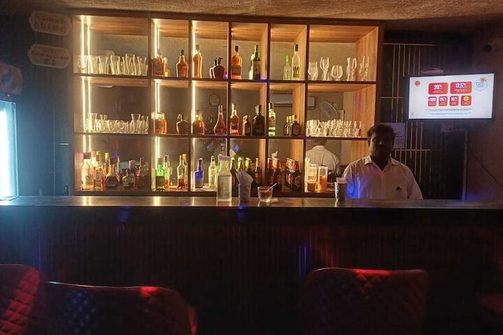Lounge 80 of 95