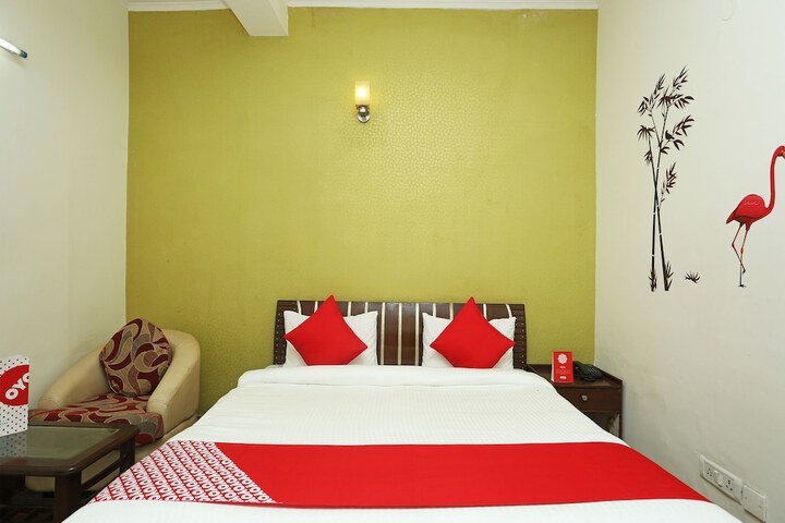 Room 6 of 20