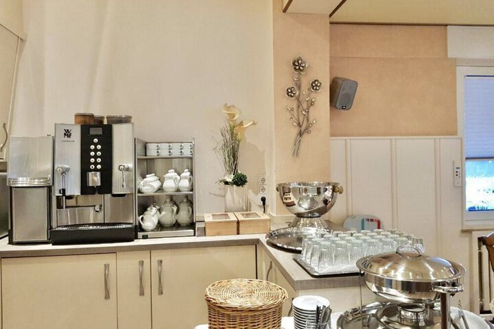 Breakfast/Coffee Service 21 of 30