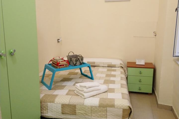 Room 13 of 47