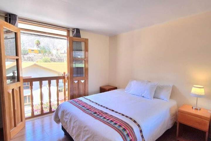 Room 3 of 8