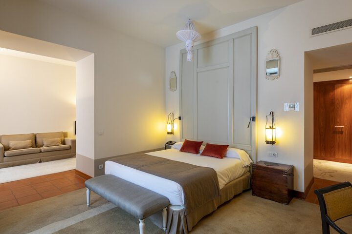Room 21 of 56
