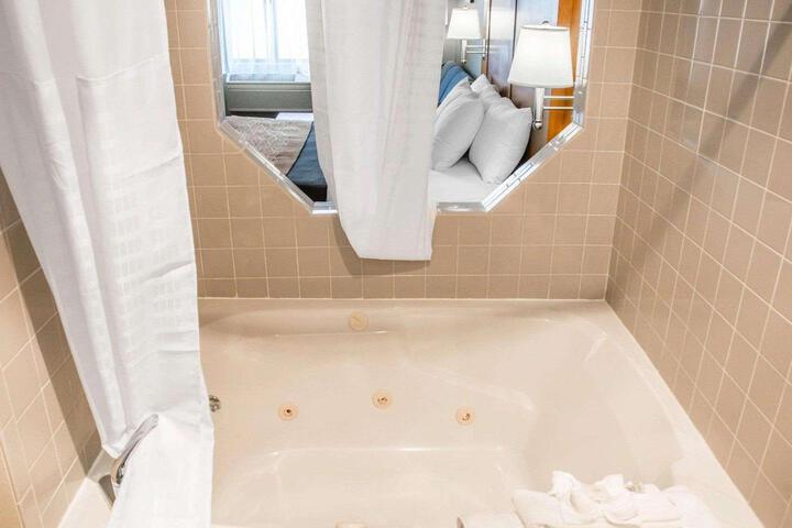 2 Double Beds Accessible (6 of 9)