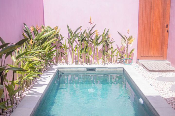 Pool 15 of 19