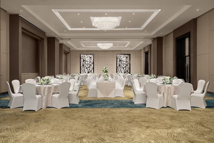 Banquet hall