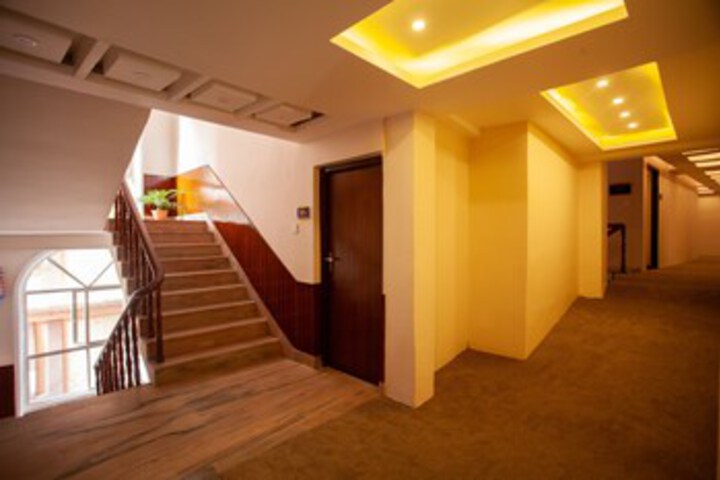 Ballroom/Hall 304 of 339