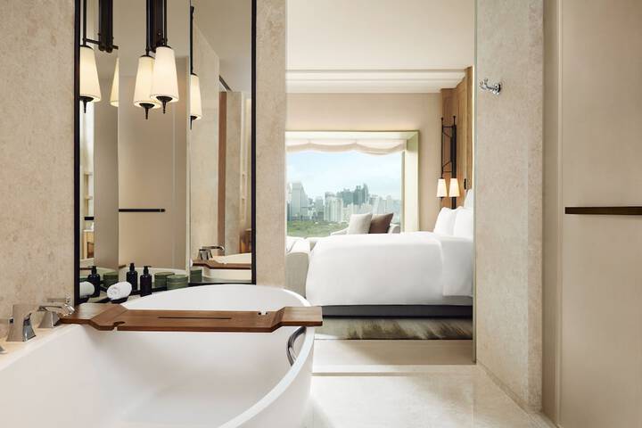 Room 45 of 110