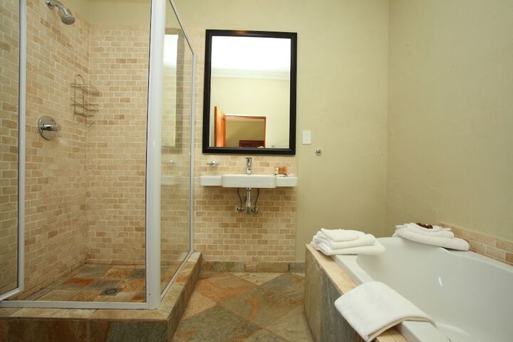 Room 3 of 11