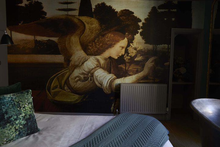 Room 13 of 65