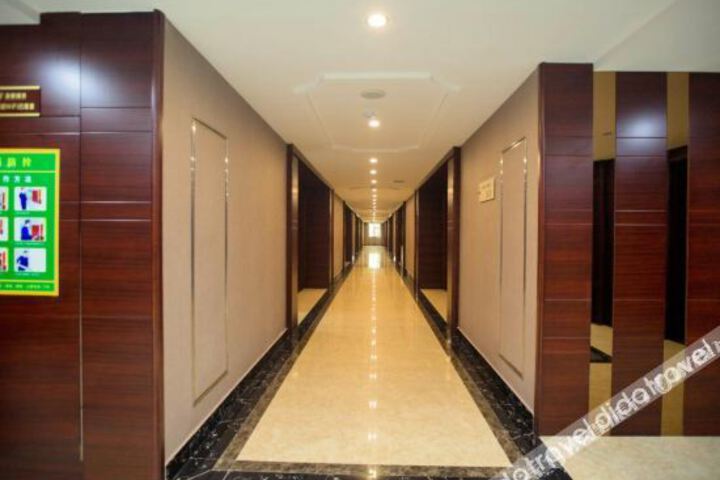 Hotel Interior 14 of 25