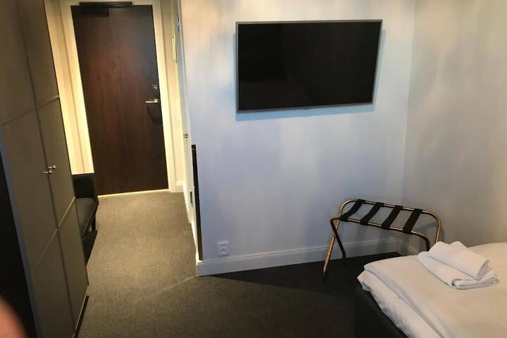 Room 12 of 45