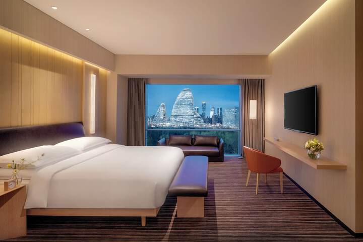 Room 20 of 76