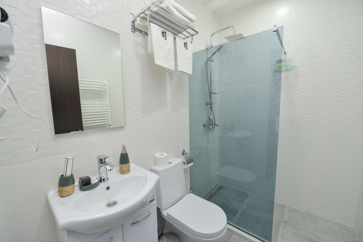 Room 44 of 67