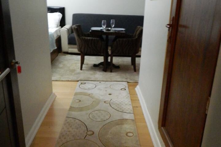 Room 28 of 75