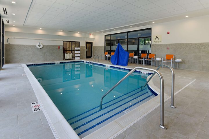 Pools & Facilities