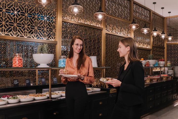 Dining 106 of 154