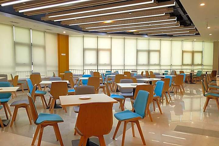 Holiday Inn Express Luoyang Xiyuan