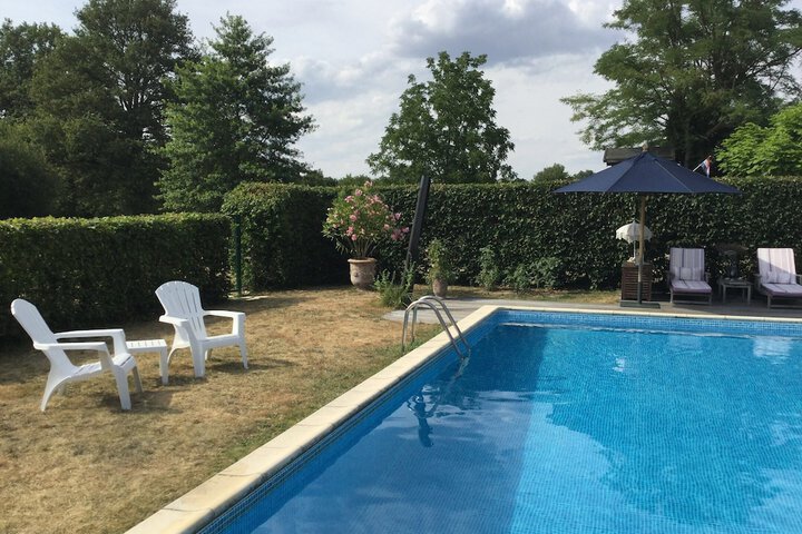 Pool 23 of 44