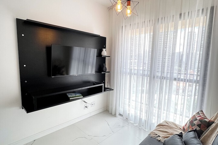 Room 18 of 38