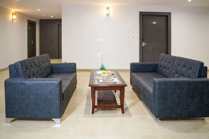 Hotel Interior 4 of 36