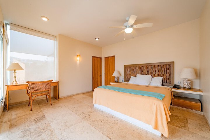 Room 10 of 60