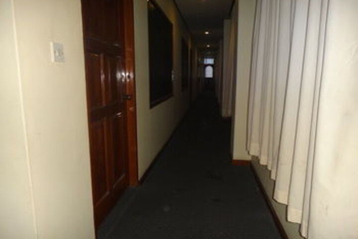 Ballroom/Hall 31 of 39