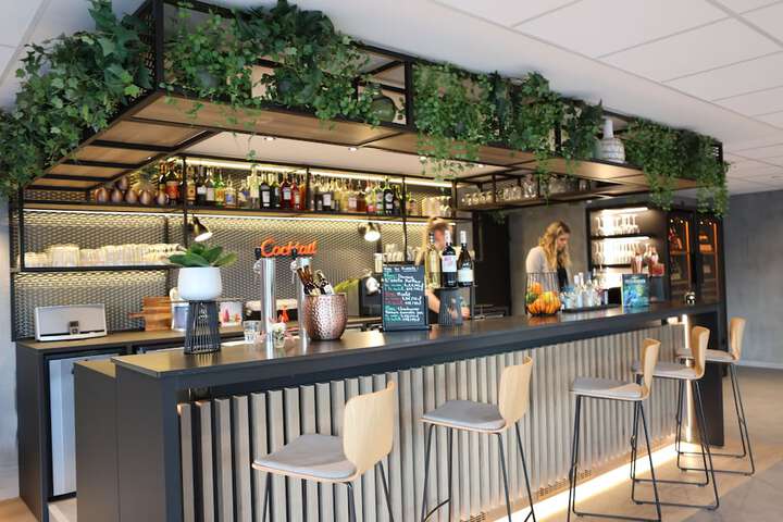 Dining Photos
