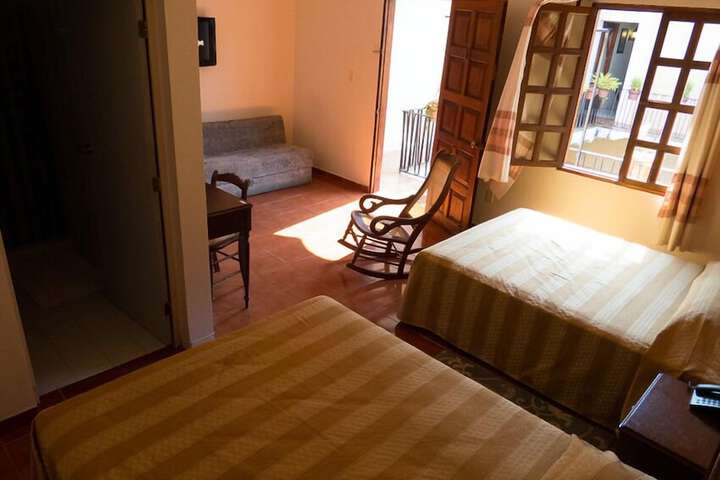 Room 8 of 38