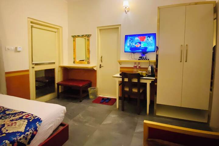 Room 79 of 214