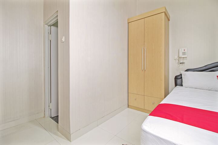 Room 17 of 30